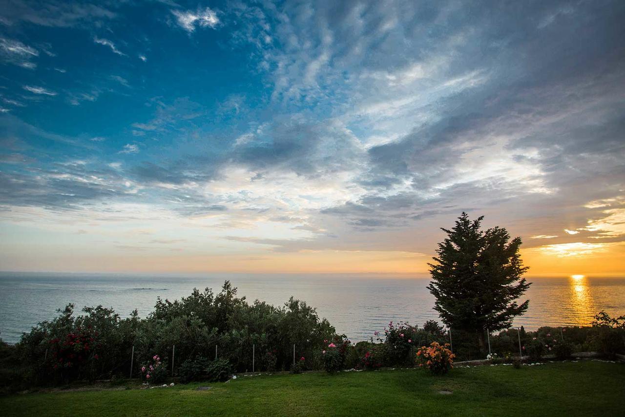 Areti Studios Paramonas  Exteriér fotografie